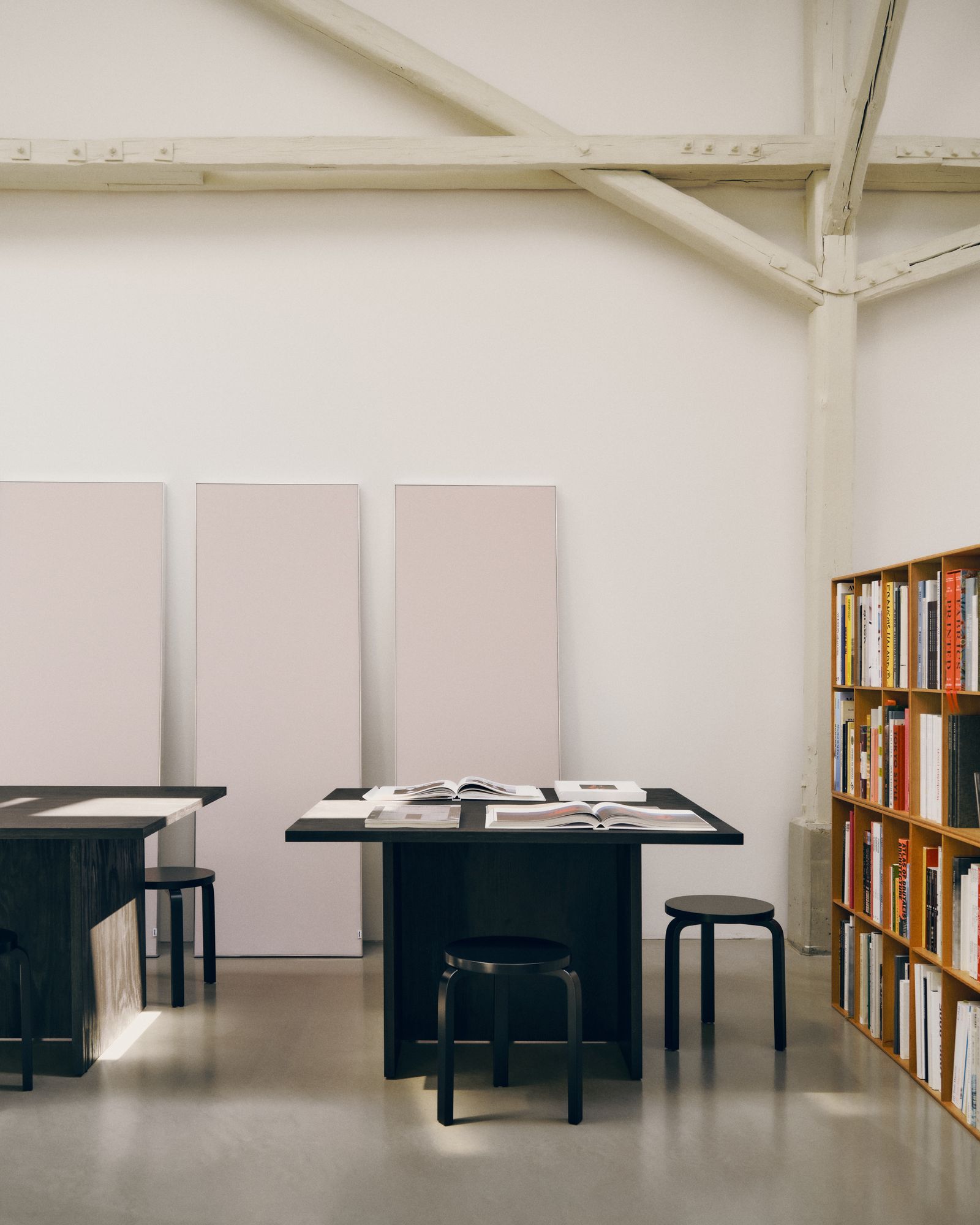 Szövet: Sheila Hicks újra felfedezi az alapokat!