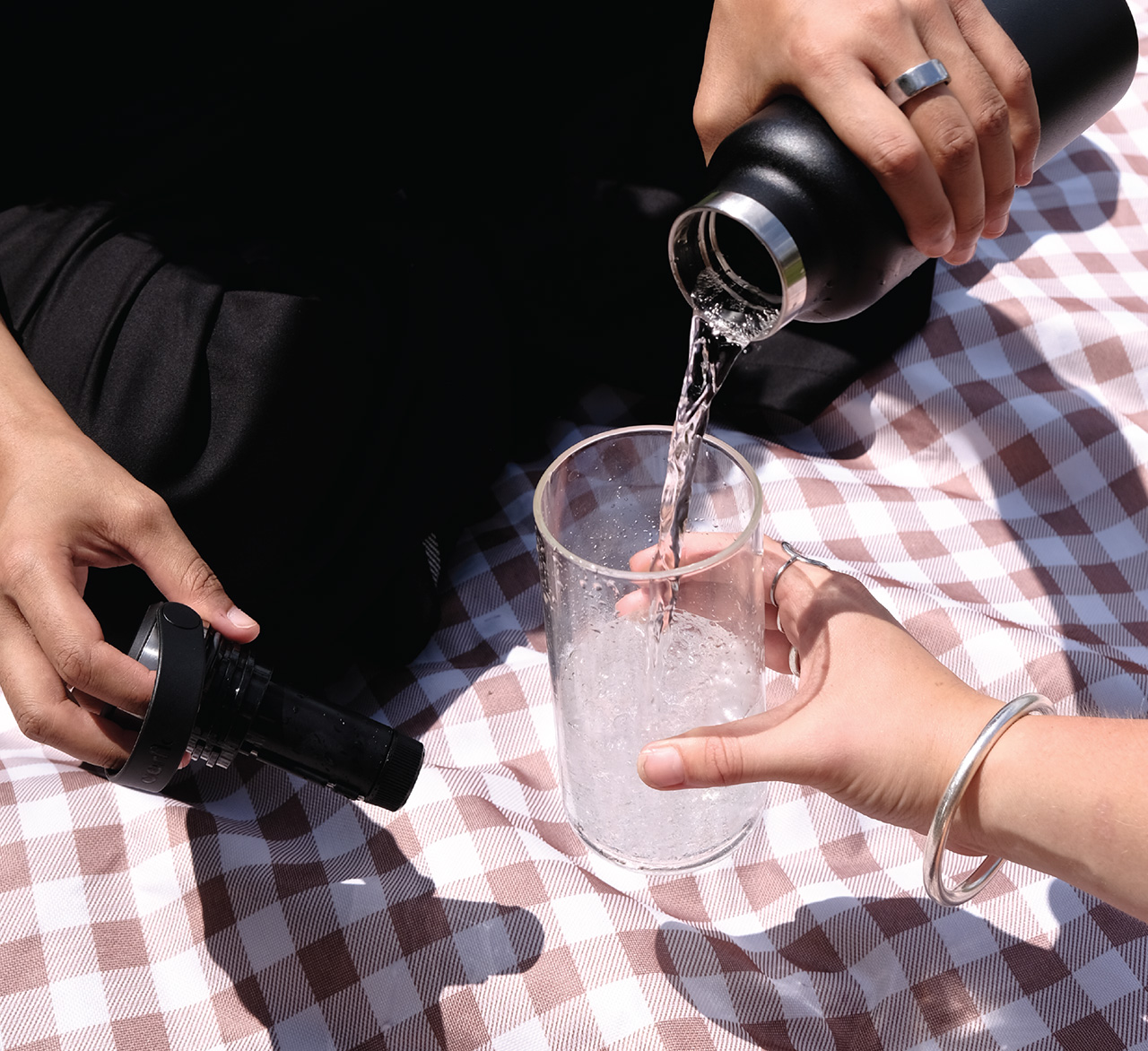 Seltzer rajongók figyelem! Aerflo: szénsavas víz útközben!