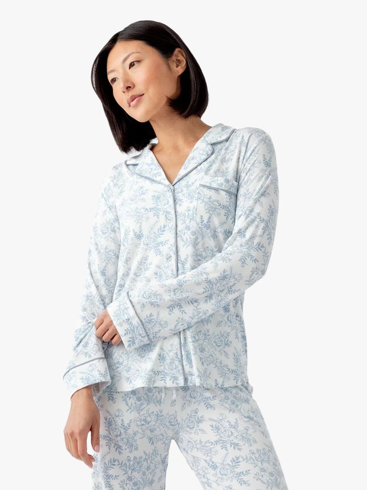 Pizsamák: 12 Stílusos és Kényelmes Kiválasztás 2025-re!