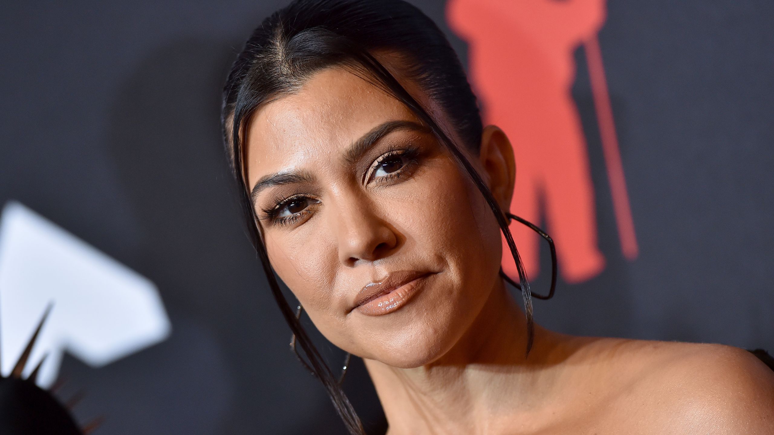 Kourtney Kardashian háza épül, hol lakik most a sztár?