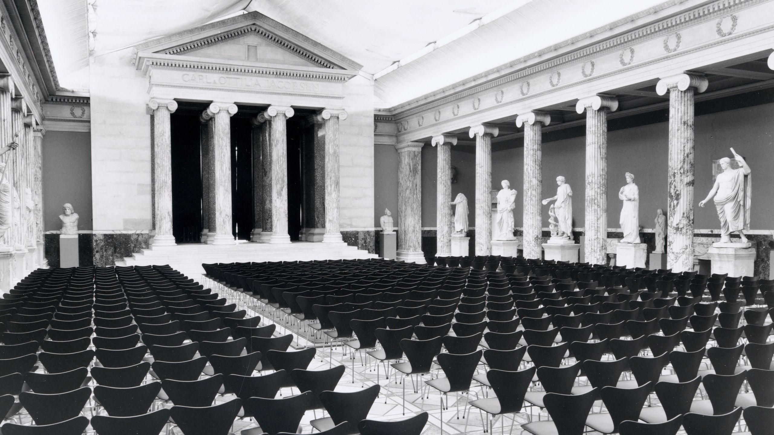 A Botrány, Ami Megpecsételte a 7. Szék Örökségét