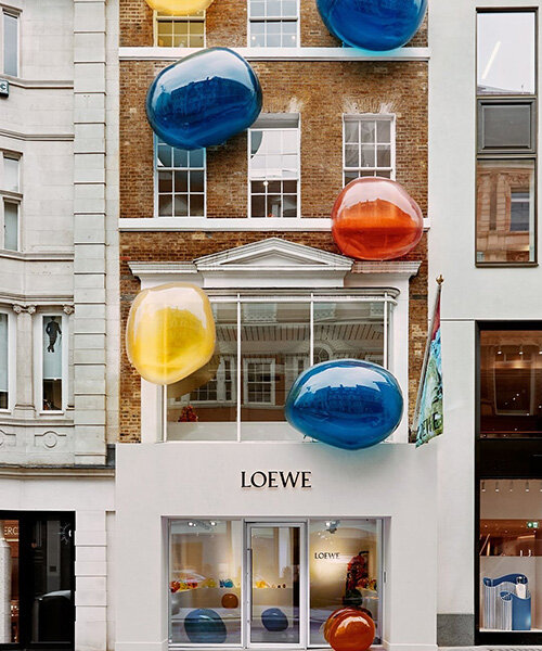 LOEWE színes buborék szobrokat fúj a Mayfair üzletek előtt!