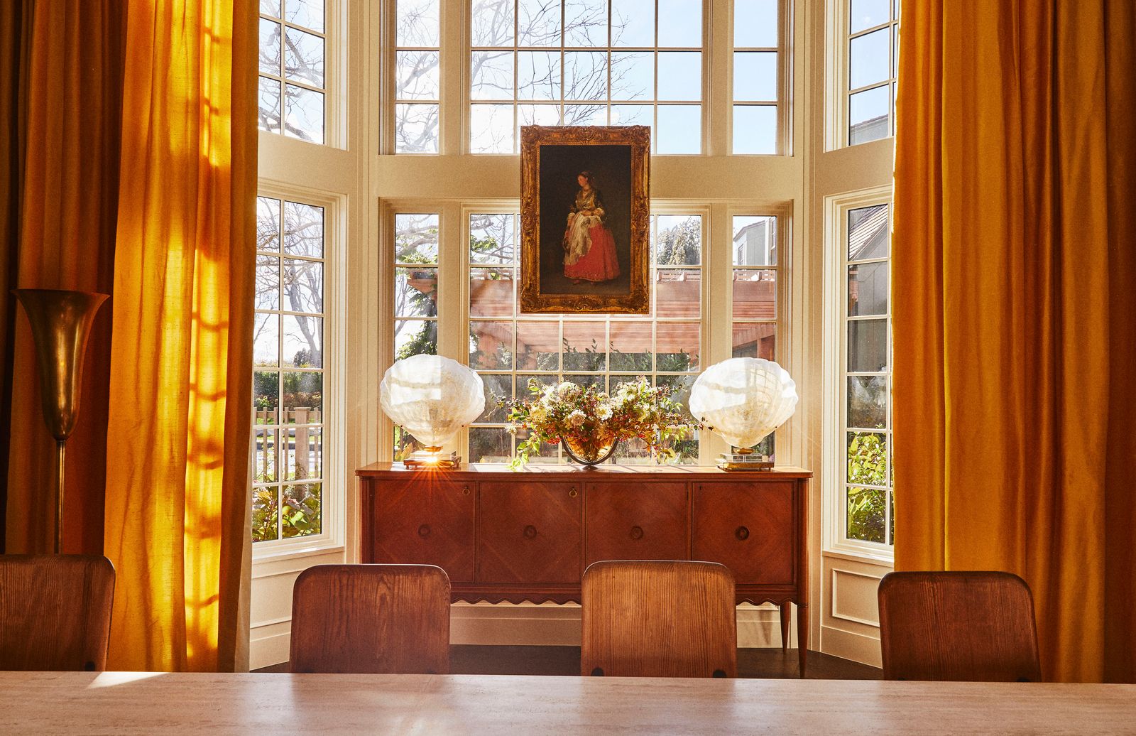 Gyűjtőknek: Történelmi Hamptons ház Jake Arnold belsőivel!