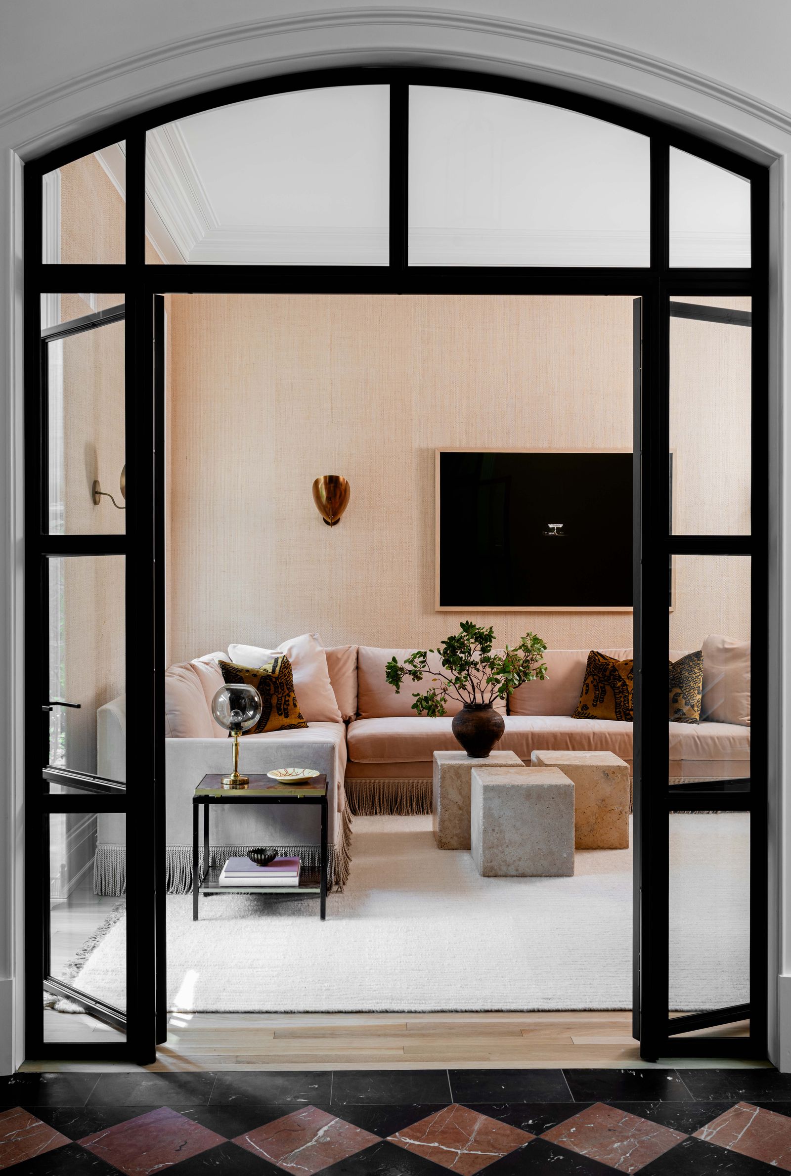 Borkóstoló a főszoba helyett: Nate Berkus ügyfelei Chicagóban!