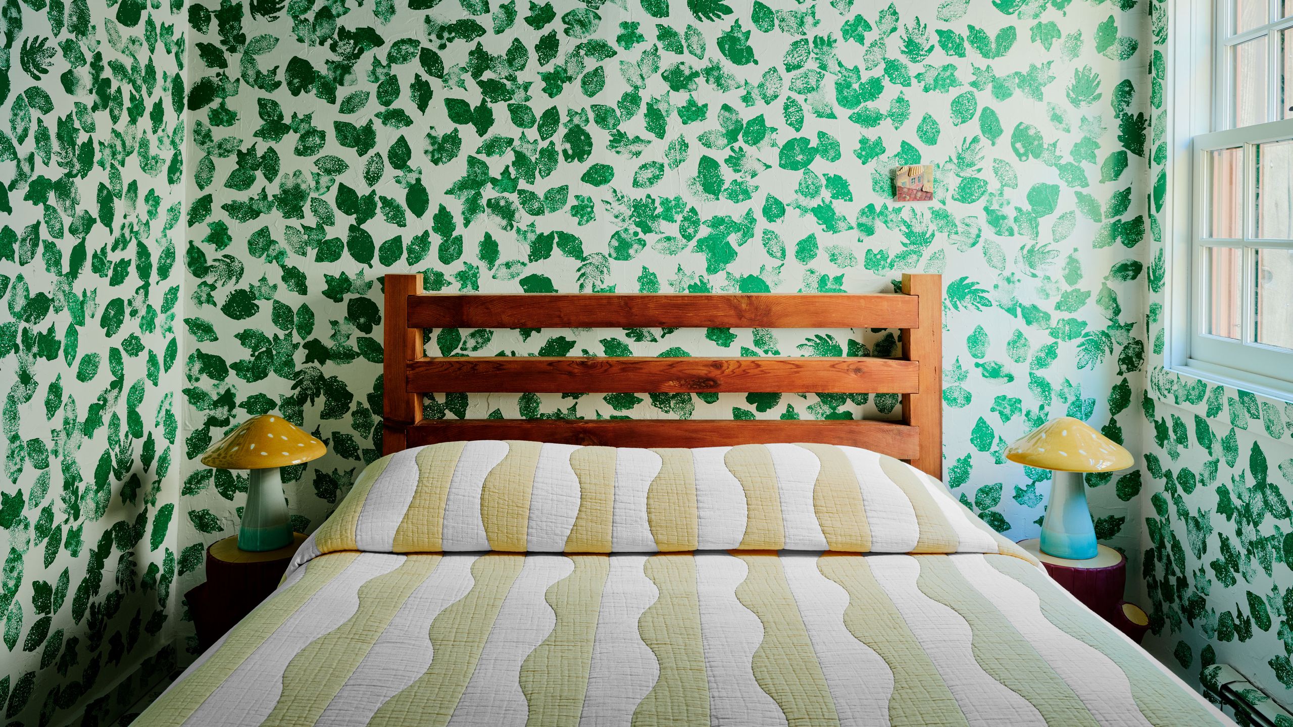 Sponge festés: Ellen Van Dusen újra népszerűvé tette!