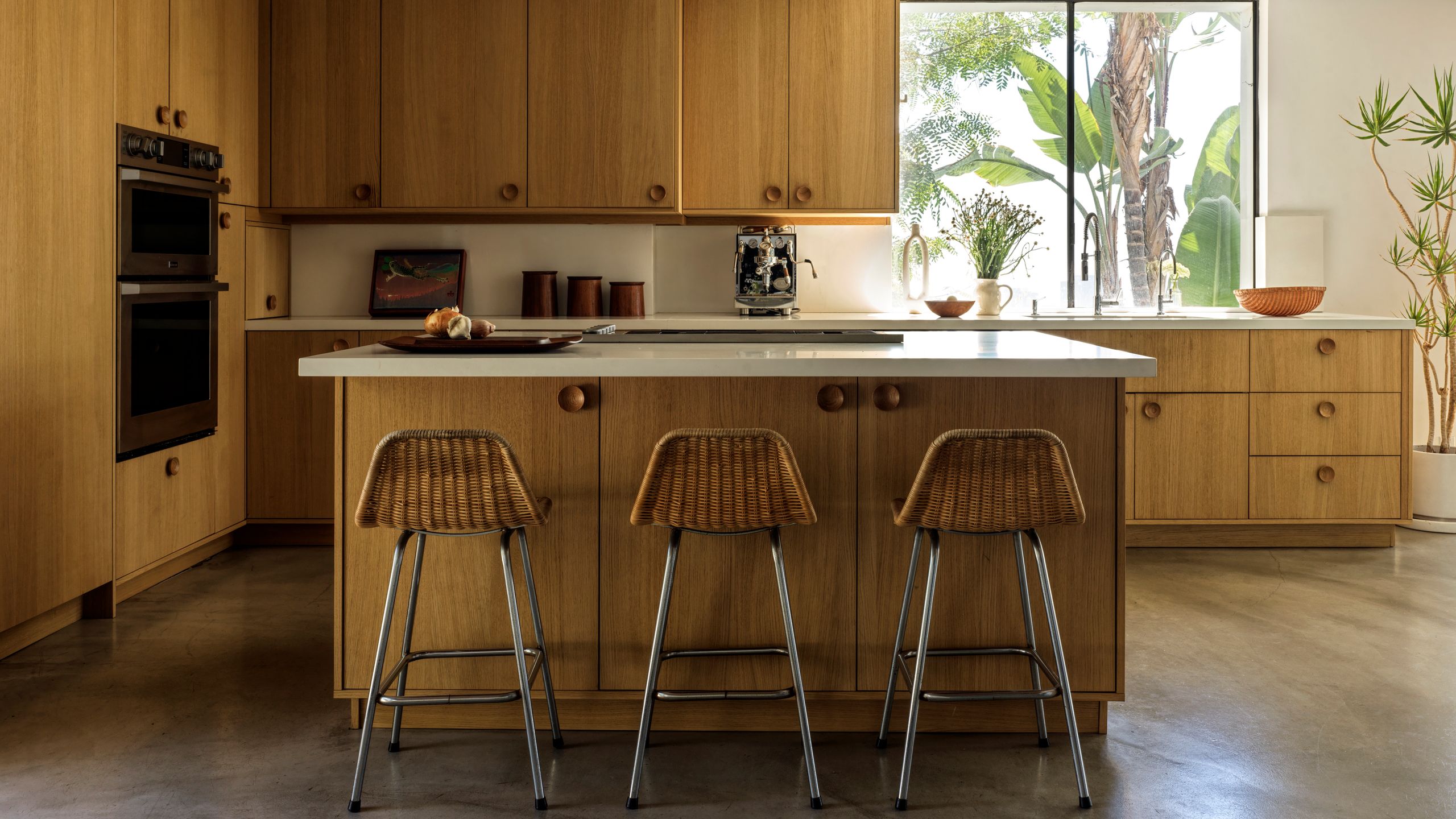 „Művészet a napfényben: 12 óra kreatív otthonban!”