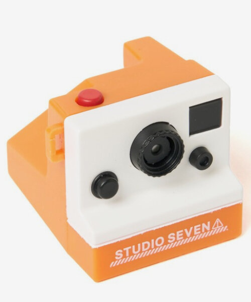 Képzeld el: zsebre vágható retró digitális fényképező!