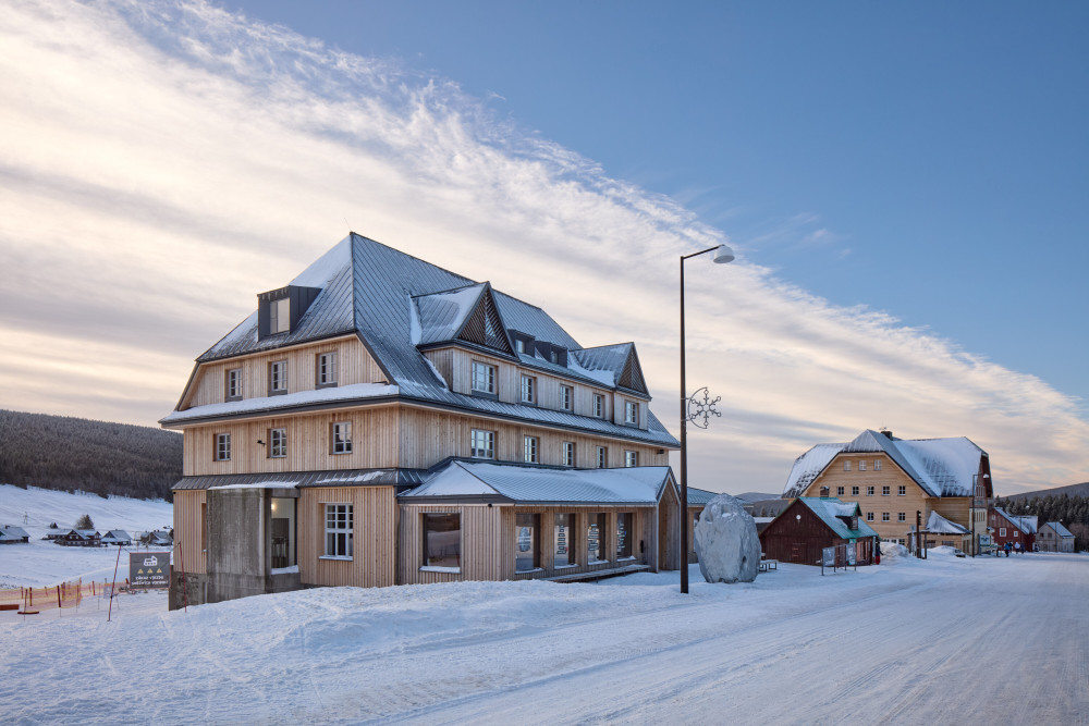 CASA ROYAL: Beton, fény és táj lenyűgöző párbeszéde