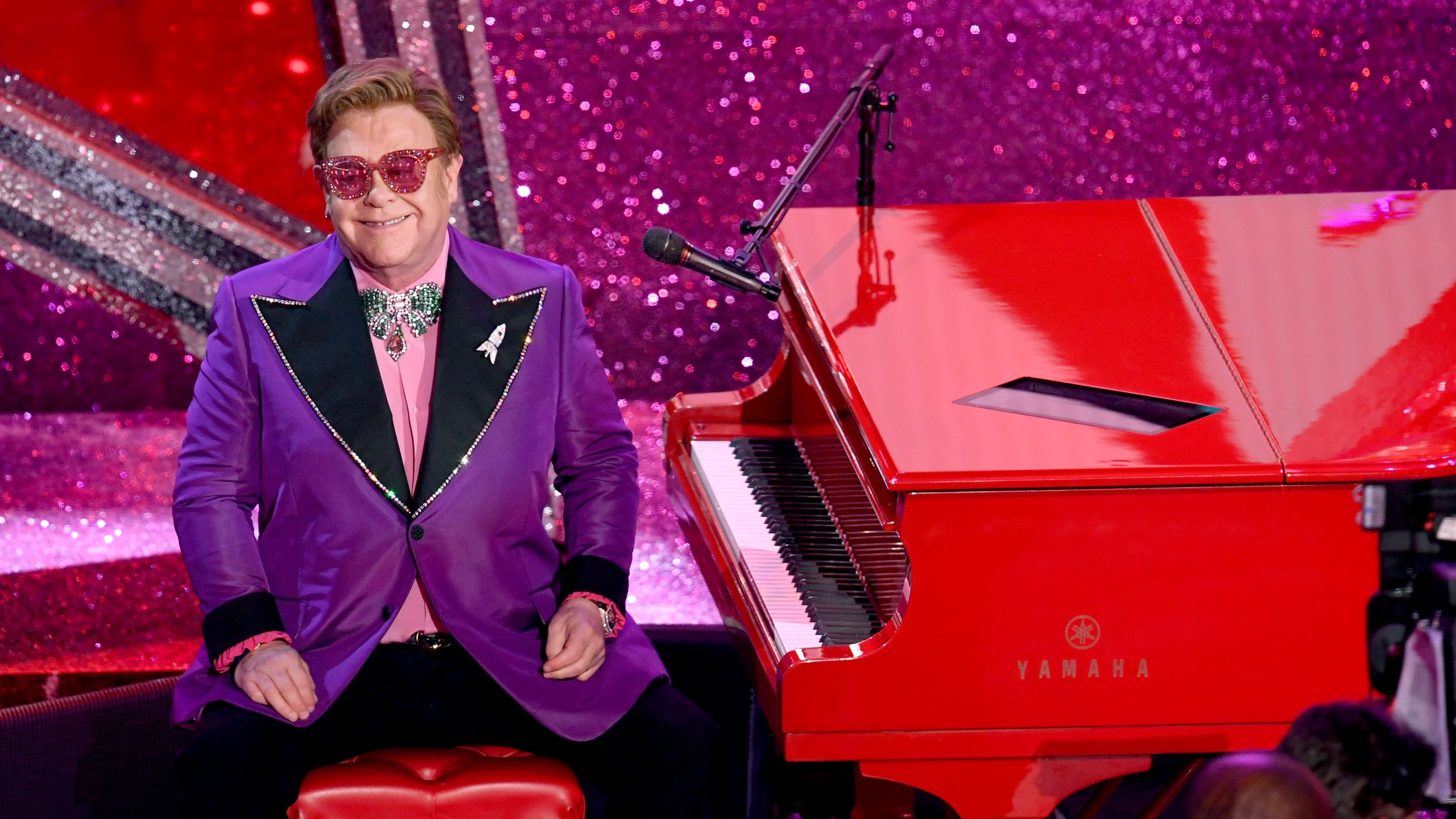 Elton John lakhelye: Fedezd fel extravagáns ingatlanait!