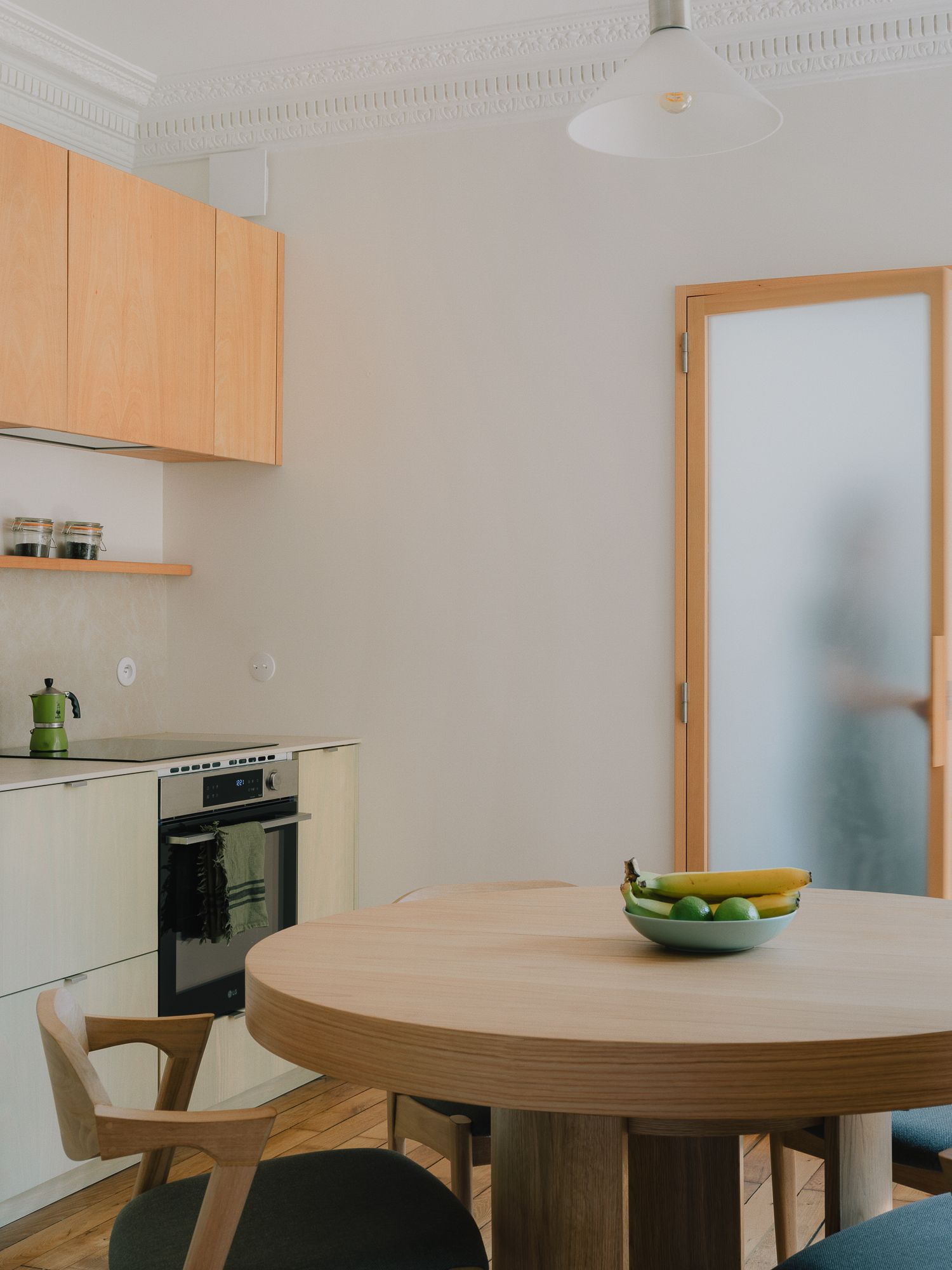 Francia séf: Így alakította át 484 négyzetlábos otthonát!