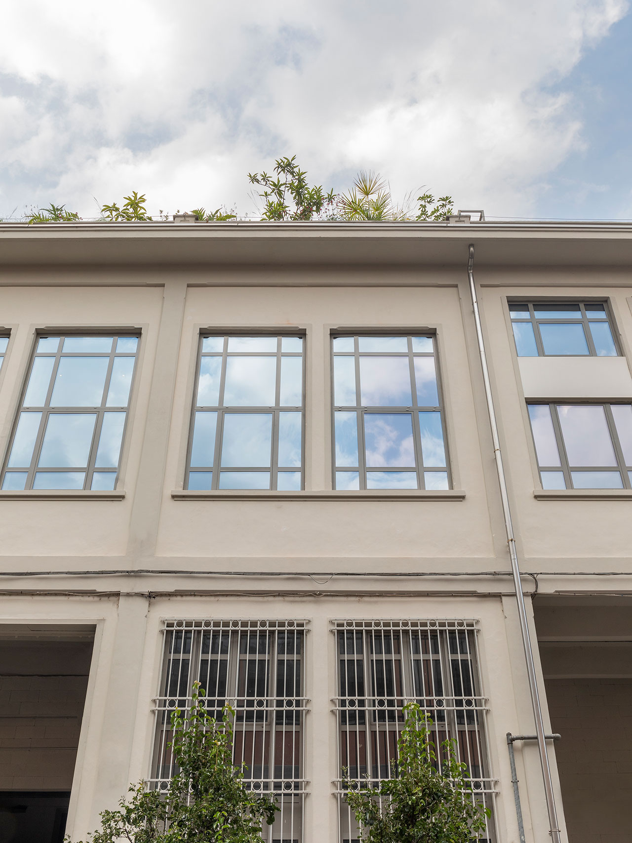 Casa MRGT: Ipari báj és városi elegancia találkozása!