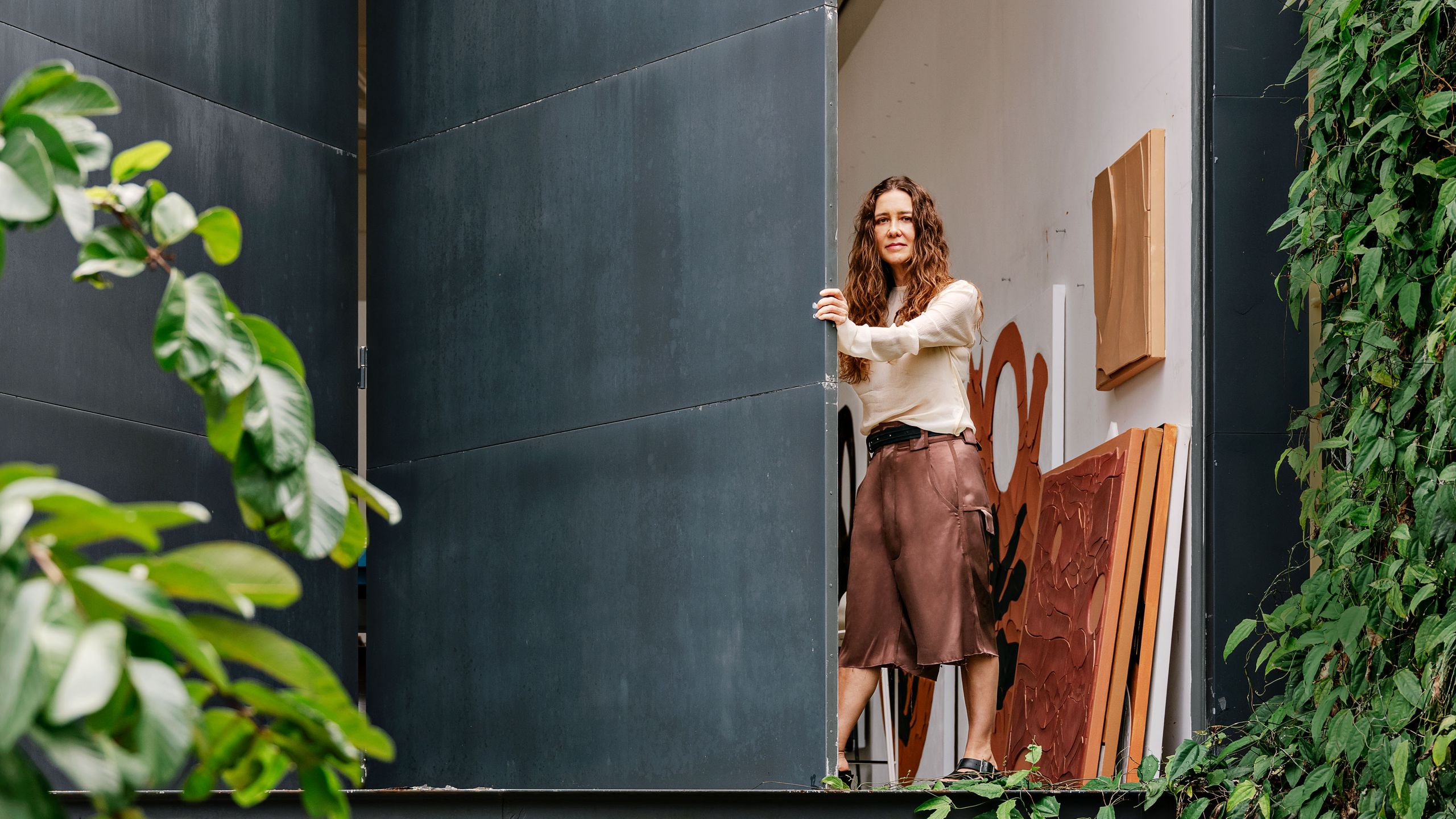 „Nyitott Ajtók: Adriana Varejão Riói Műtermének Titkai”