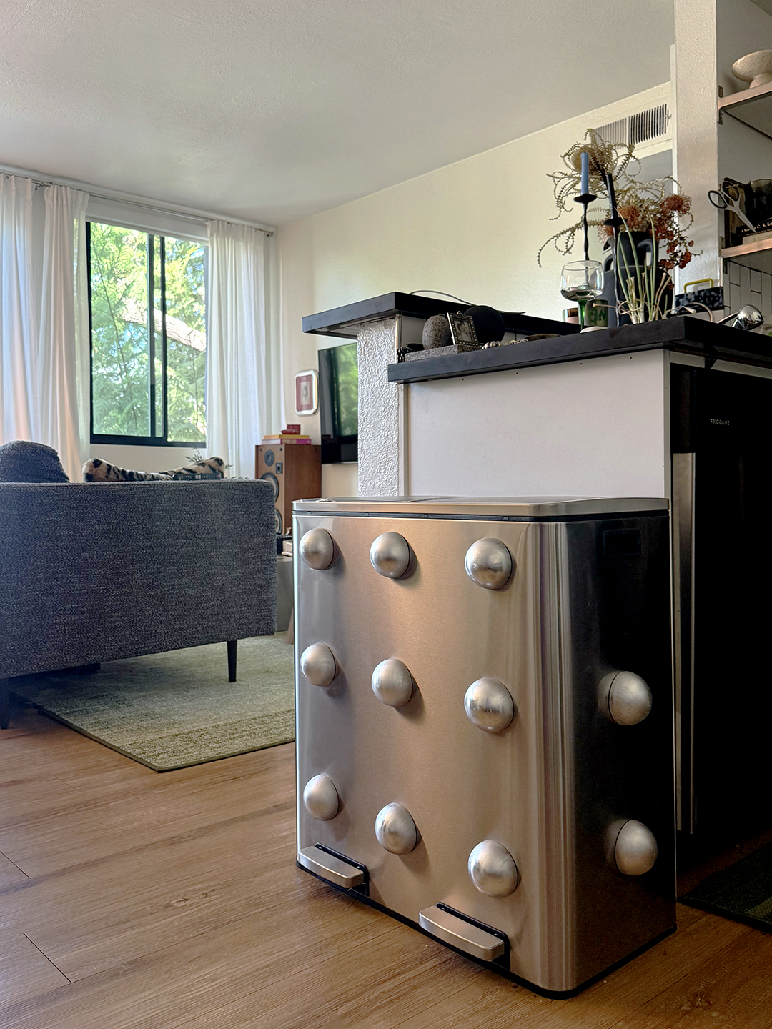 Meghökkentő! A konyhai szemetesed dekorációvá válik!