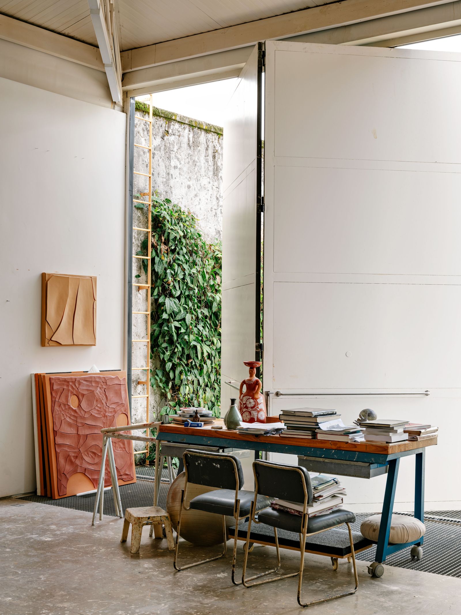 „Nyitott Ajtók: Adriana Varejão Riói Műtermének Titkai”