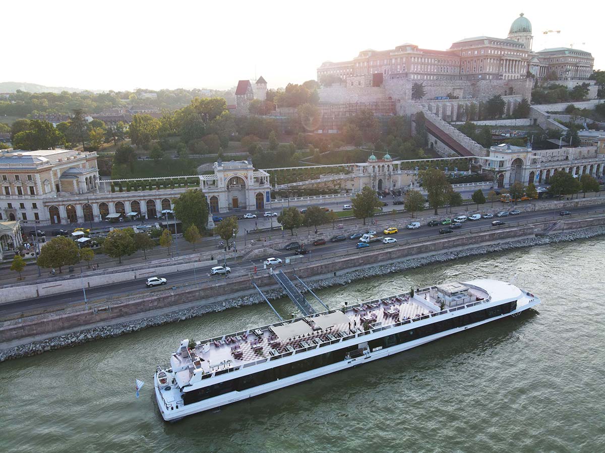 Funky chic a Dunán: Stílusos élmények várnak!