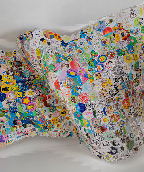 „Megszólalás: Az 'elmondatlan kódok' kiállítás”