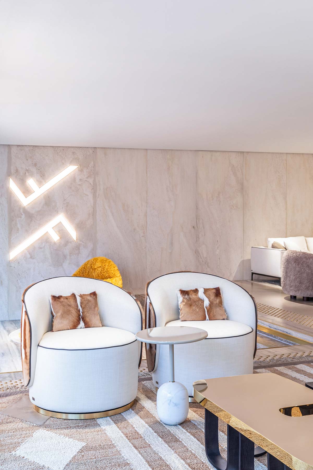 FENDI Casa: Cannes varázsa az eleganciában!