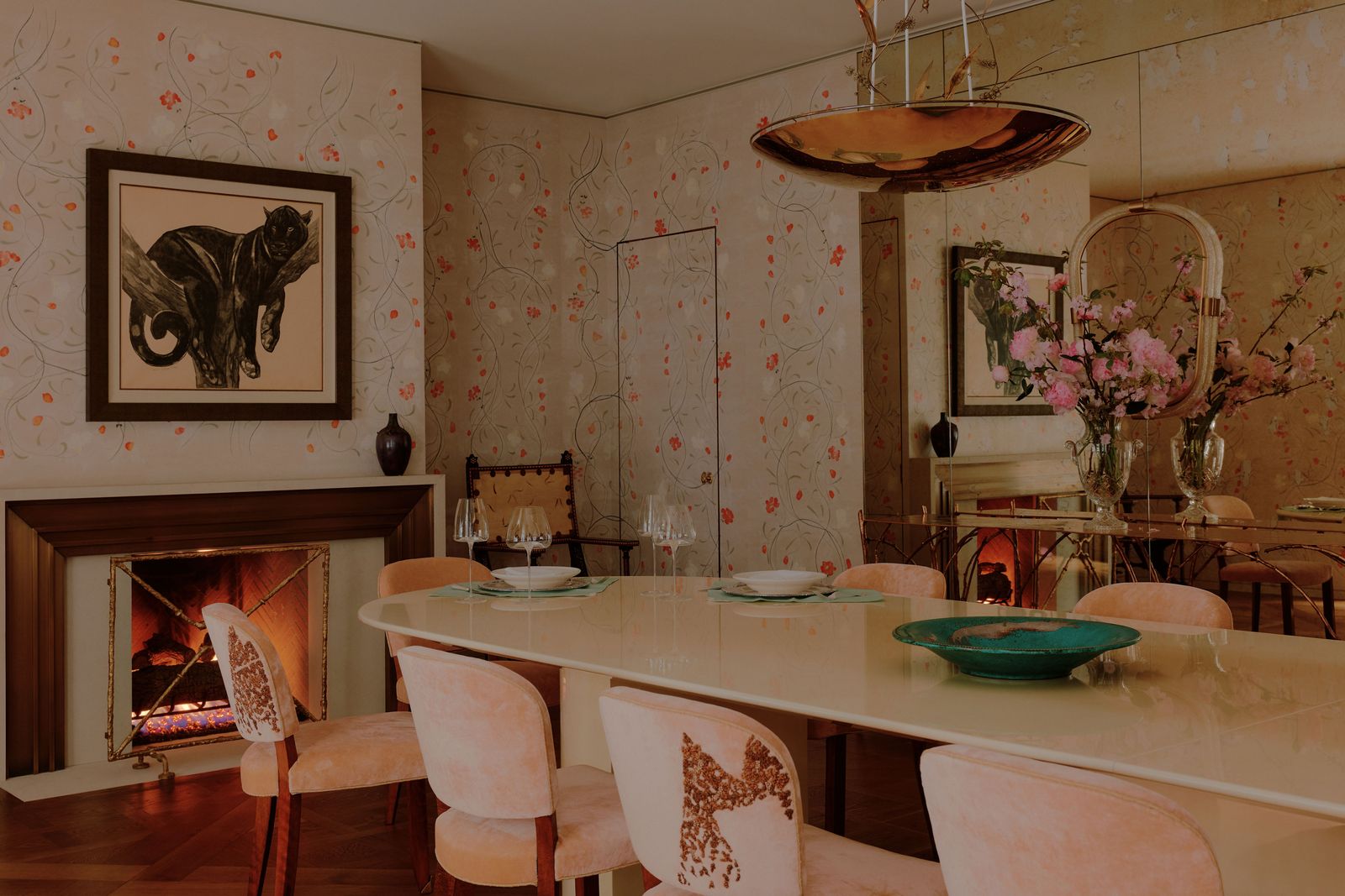 Rafael de Cárdenas rabul ejt egy középkori virágminta!