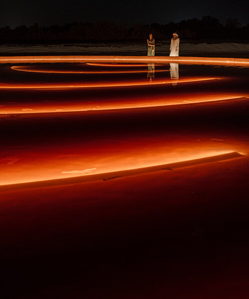 „Fényművészet: Shaikha Al Mazrou kristályos tengerből alkot”