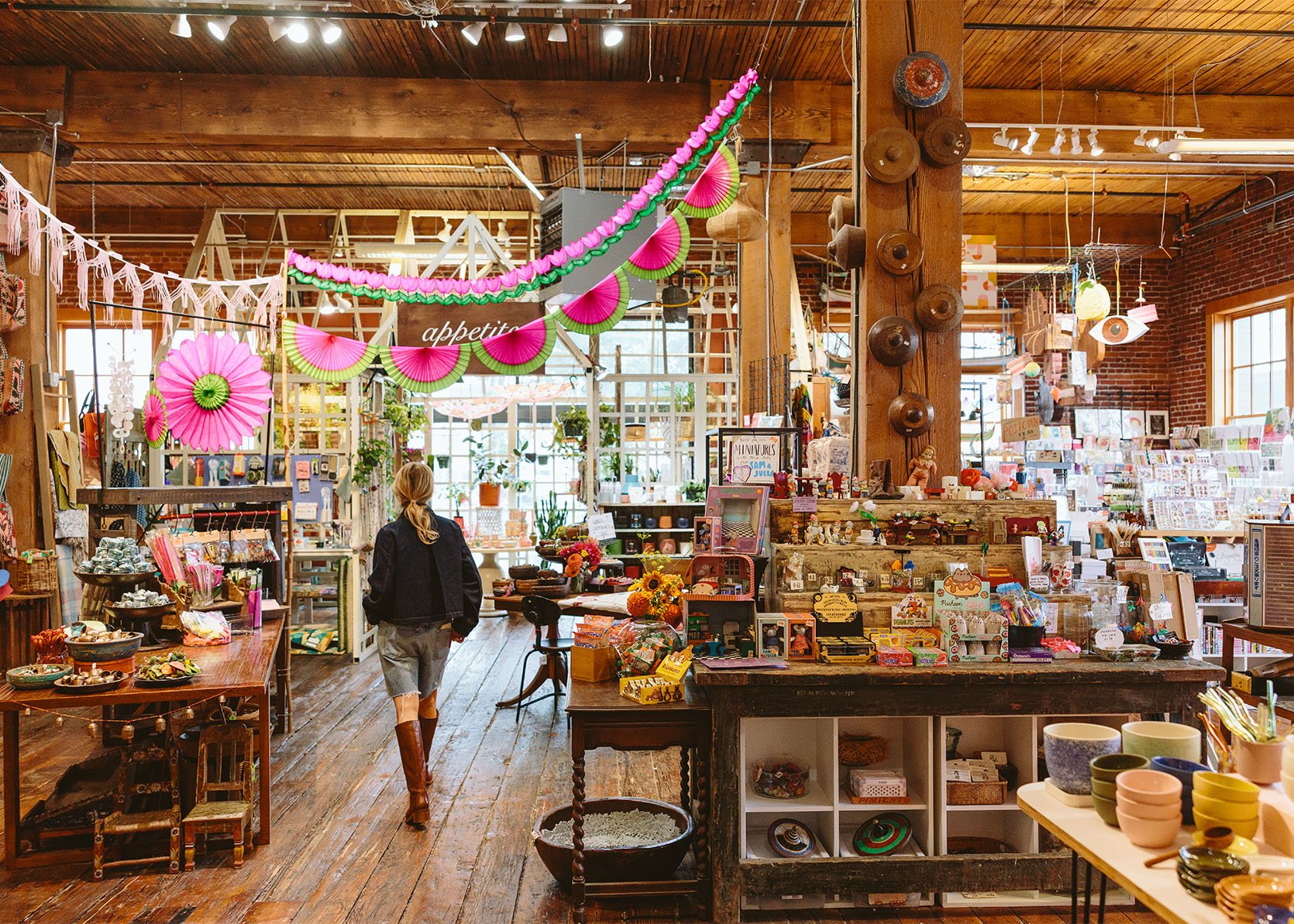 A Link Up: Igazi bűnügyi podcast, gyógyító sampon és porszívó!