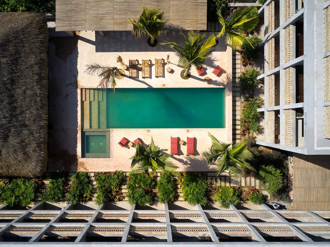 Meztelen luxus a szállodában: Élmény, amit nem szabad kihagyni!