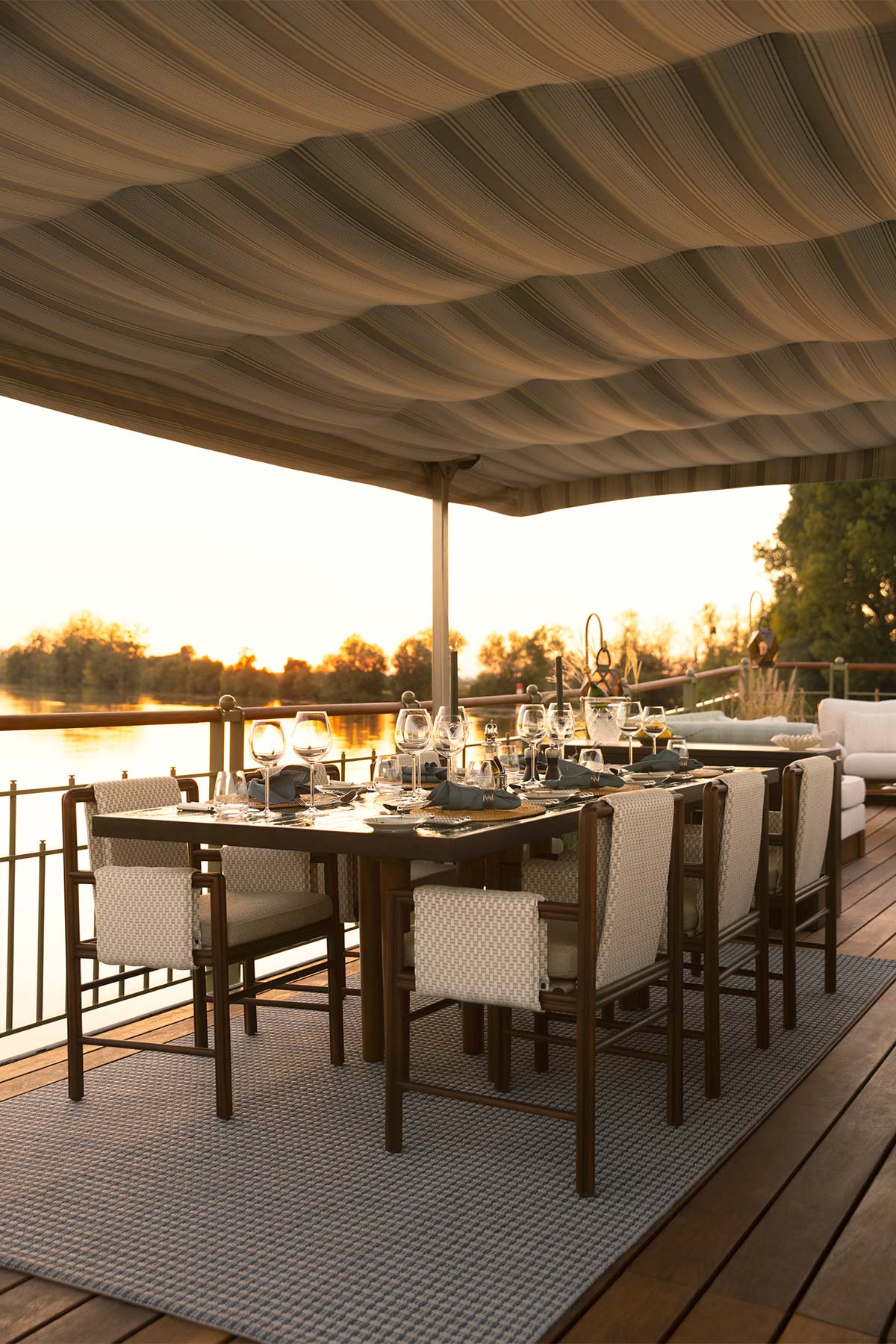 Coquelicot: Art Deco és táj lenyűgöző tisztelete