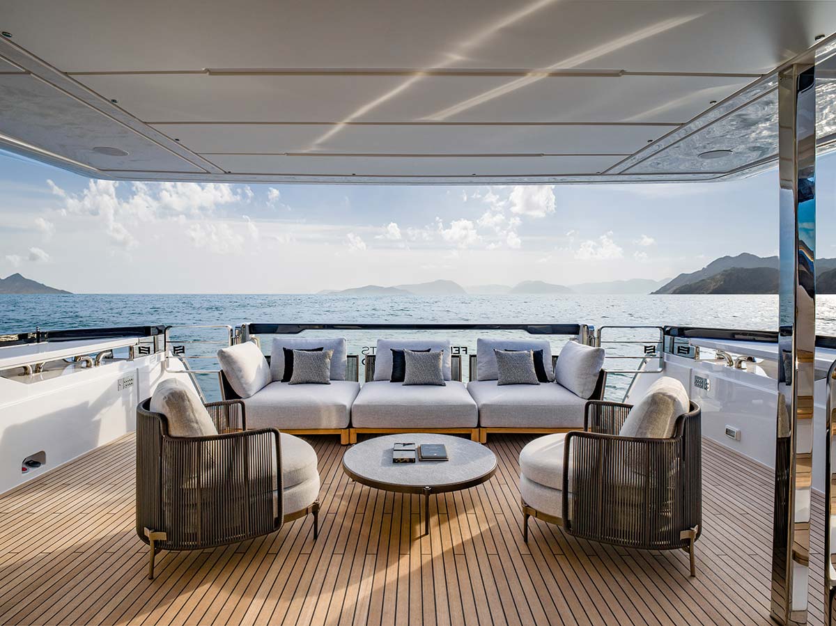 Otthon az tengeren: Kalandok a hullámok között!