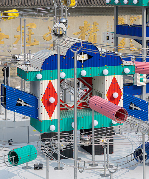 Játékos gömbinstalláció: Átalakul Chengdu tere!