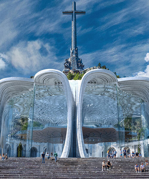 Vékony kőből faragott szobrászati székesegyház a spanyol hegyekben