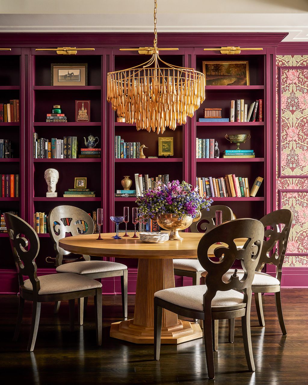 Könyvespolcok, amik elindítják olvasási korszakodat!