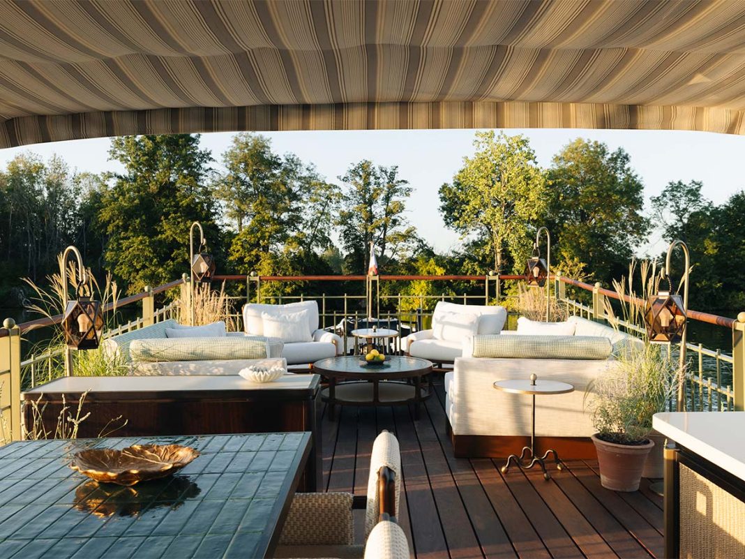 Coquelicot: Art Deco és táj lenyűgöző tisztelete