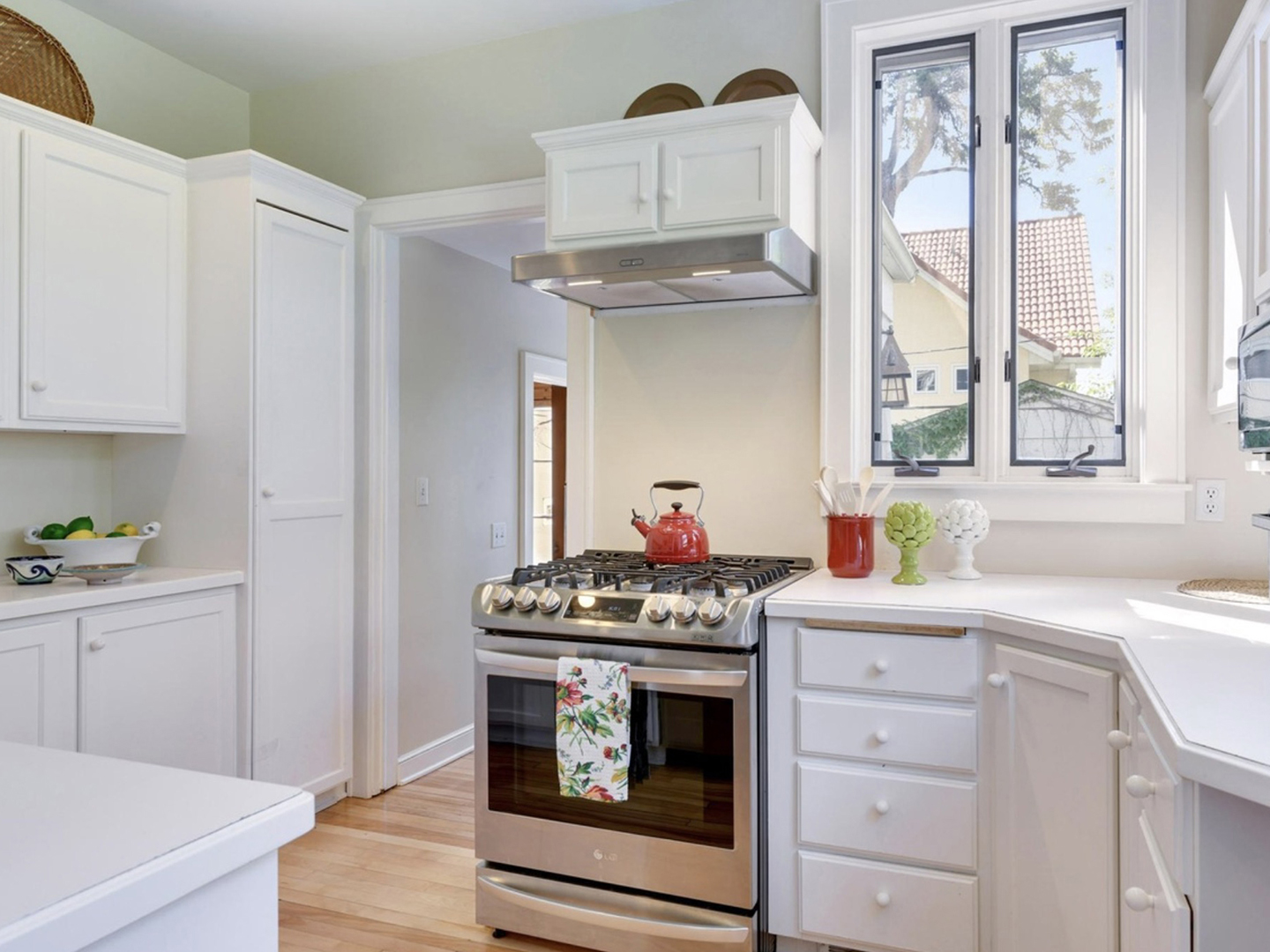 Előtte és Utána: A Poroszoba Megmentette a Konyhát!