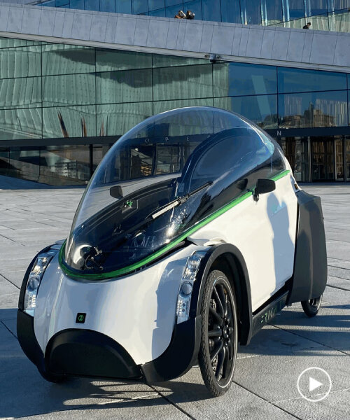 Űrhajószerű elektromos podbike átlátszó kupolával!