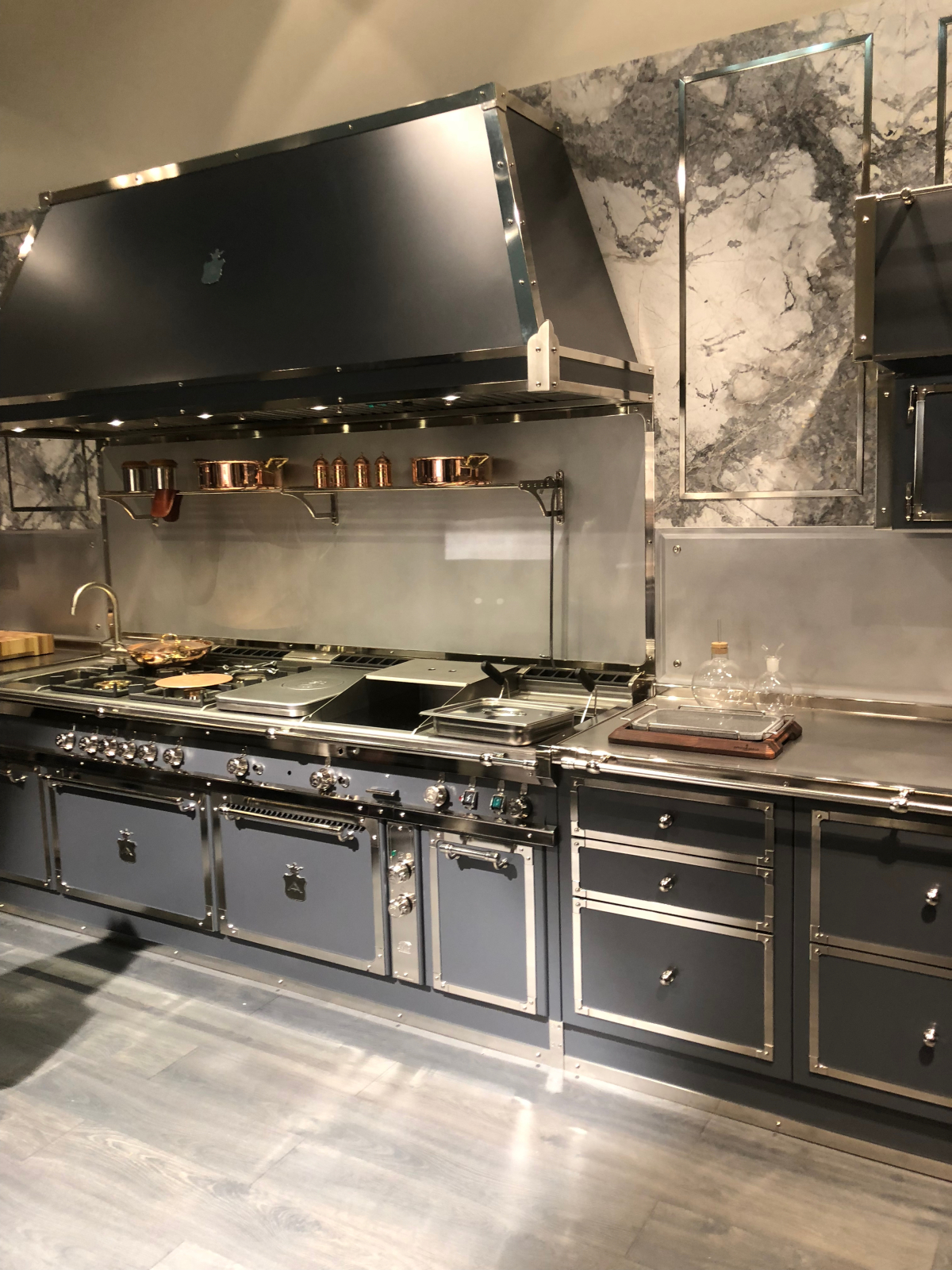 Sütőporral tisztítottam üvegeket – meglepő eredmény!