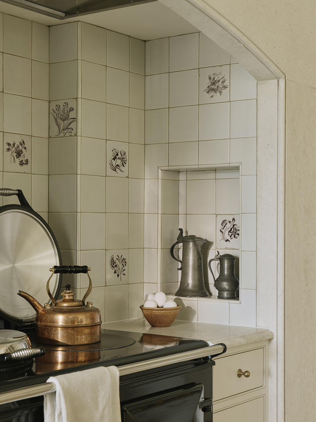 Konyhák tervezése: Íme a legjobb rejtett tárolási ötletek!