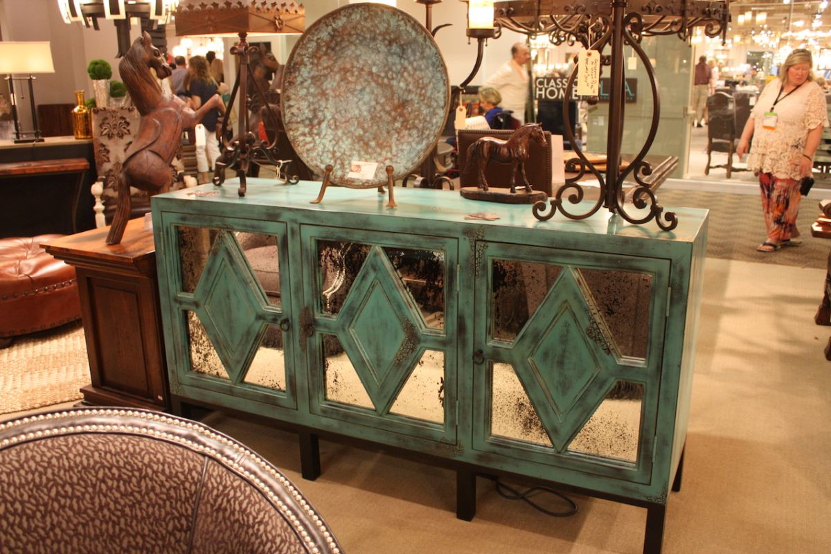 Calm: Fa rétegekkel ötvözött ipari minimalizmus az otthonban!