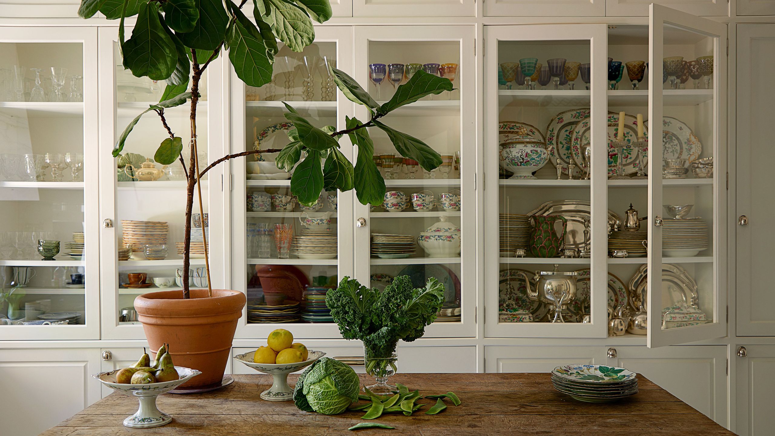 Kínai vitrinek: 9 stílusos megoldás az étkészletedhez!