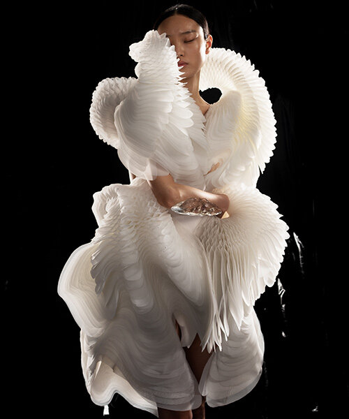 Iris van Herpen lenyűgöző ruhái a Brooklyn Múzeumban!