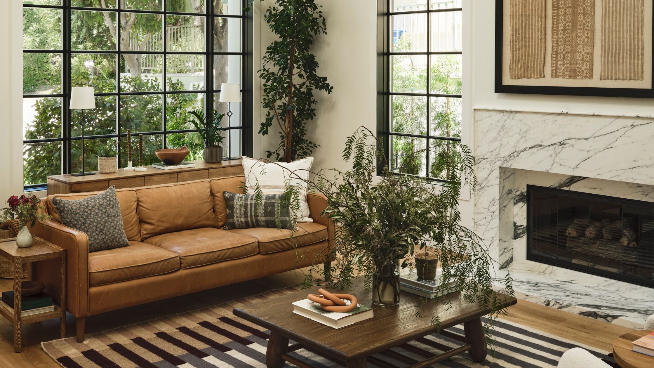 Bőrkanapék 2026: 17 Szerkesztői Ajánlott Kiválóság!