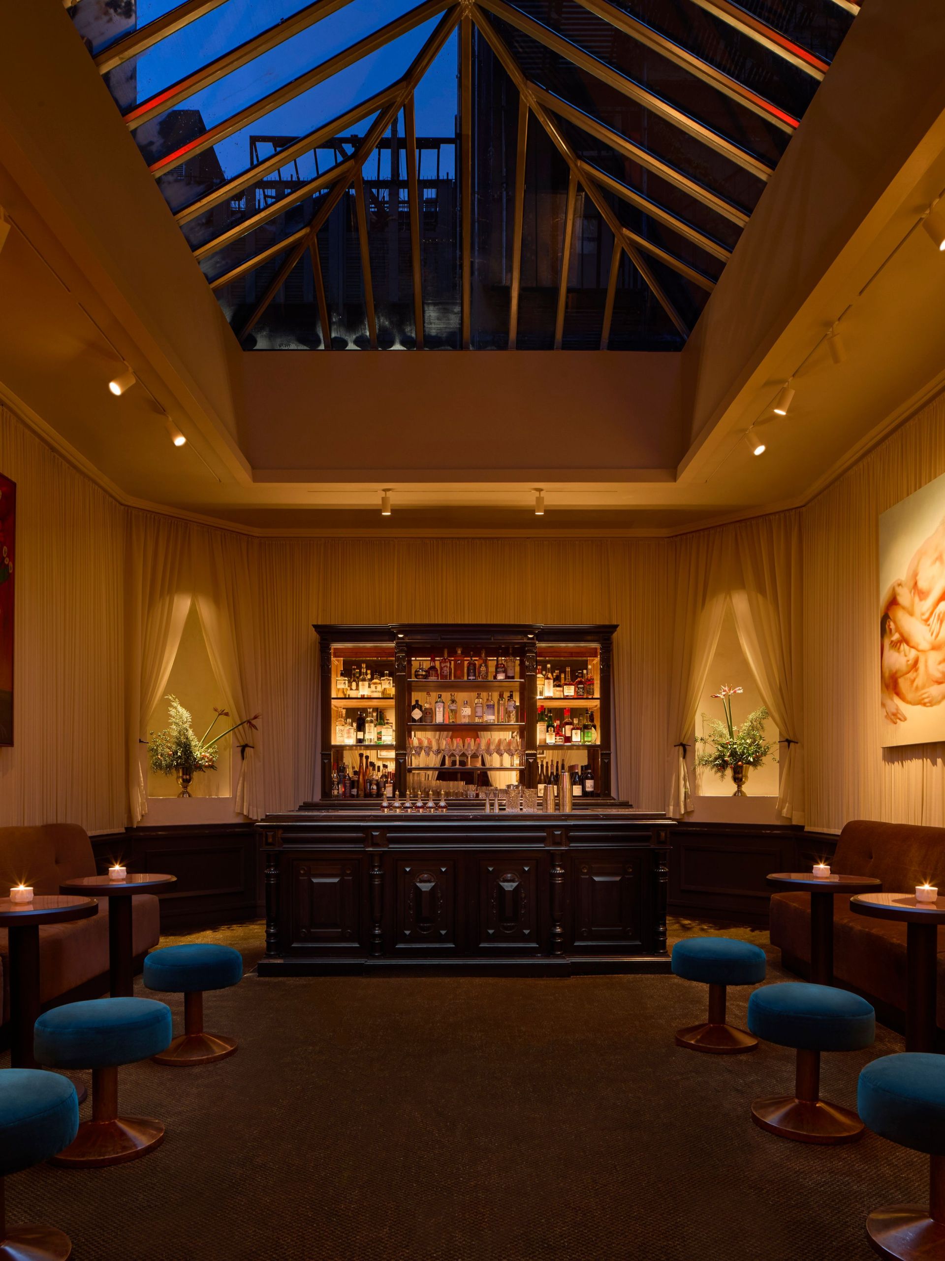 Miért nem akarják a bulizók elhagyni a People’s Clubot?