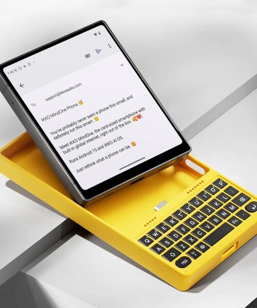 Kártya méretű okostelefon: érintésre írhatunk újra!