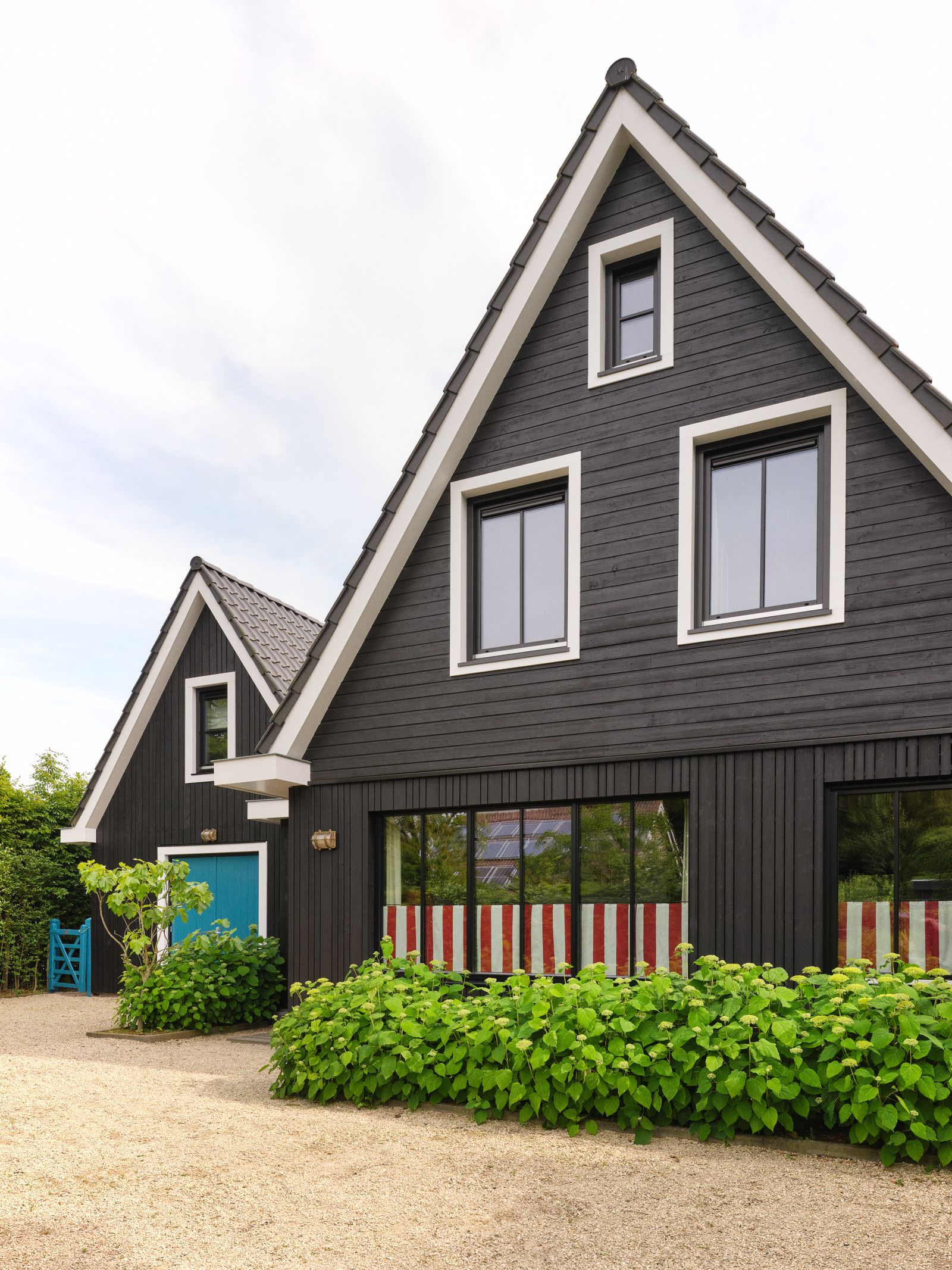 „Megmenteni a bolygót: Vásárolj antik bútorokat!”