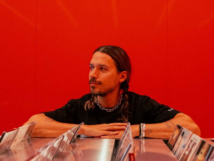 Designer Év: Ki Harry Nuriev? Fedezd fel a titkot!