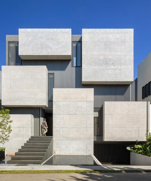 Betonformák: Brutalista villa lenyűgöző homlokzata Mexikóvárosban