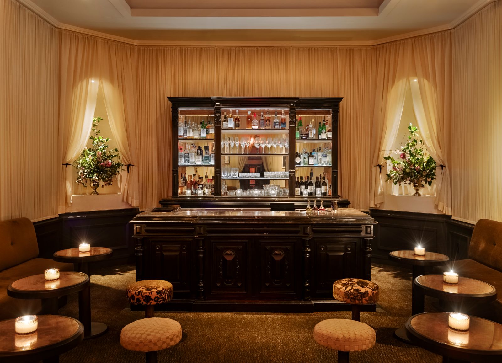 Miért nem akarják a bulizók elhagyni a People’s Clubot?