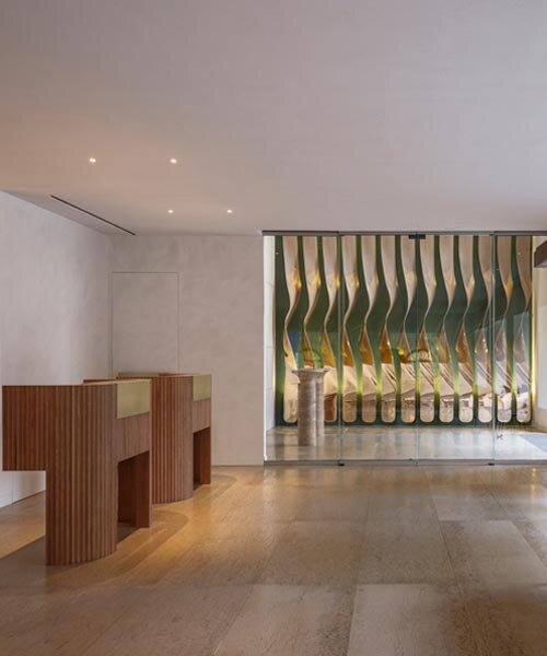 Szobrászati installációk életre keltik a spanyol hotelt!