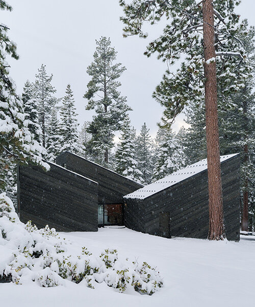 Cédrusburkolatú 'staggered cabin' lépcsőzik a Tahoe mellett