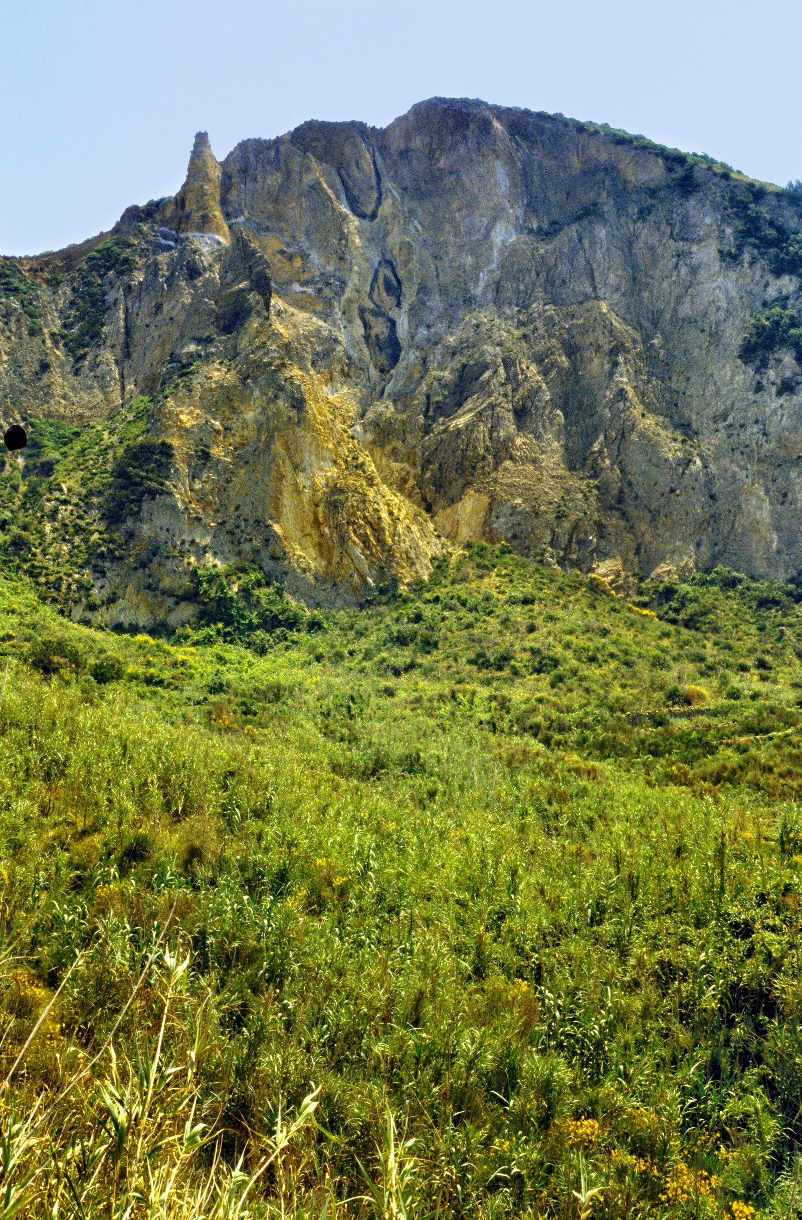 Palmarola: Az olasz titkos paradicsom, amiről nem tudtál!