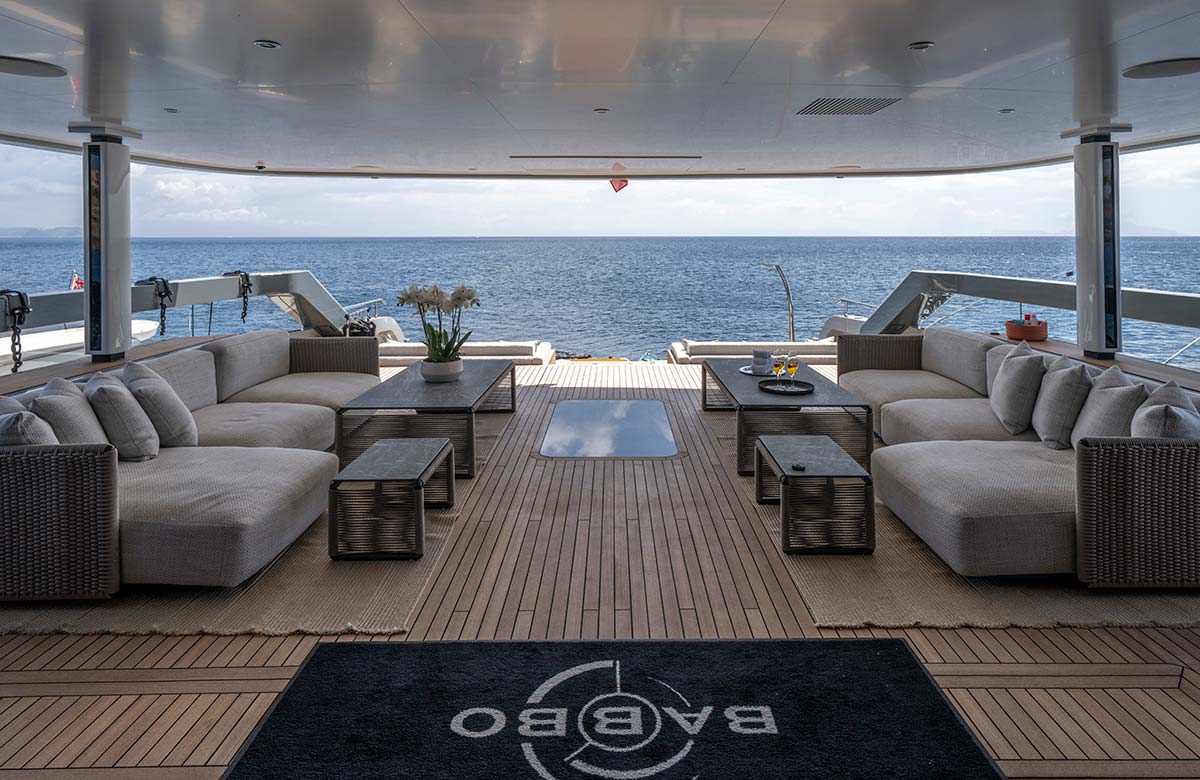 Családi jacht: Élmények a vízen minden korosztálynak!