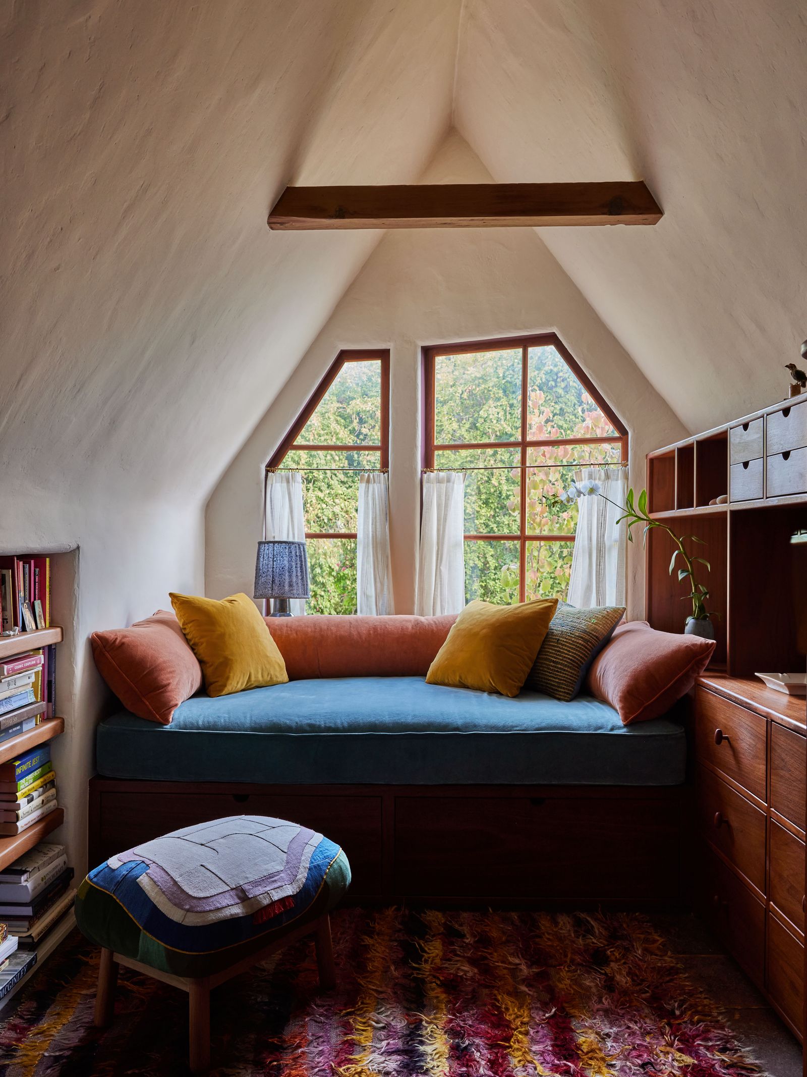 Scout Willis 1,000 négyzetlábnyi otthona: trükkök kis terekhez!